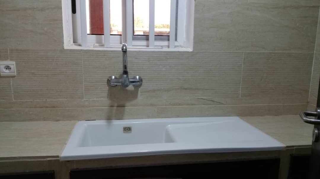 N° 4448 :
                            Appartement meublé à louer , Habitat, Aneho, Togo : 250 000 XOF/mois