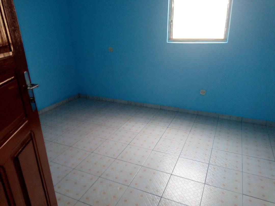 N° 4290 :
                            Villa à louer , Kodjoviakope, Lome, Togo : 200 000 XOF/mois