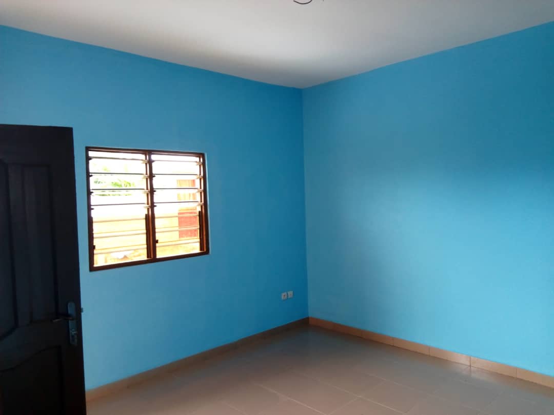 N° 4323 :
                            Chambre à louer , Adidogome, Lome, Togo : 20 000 XOF/mois