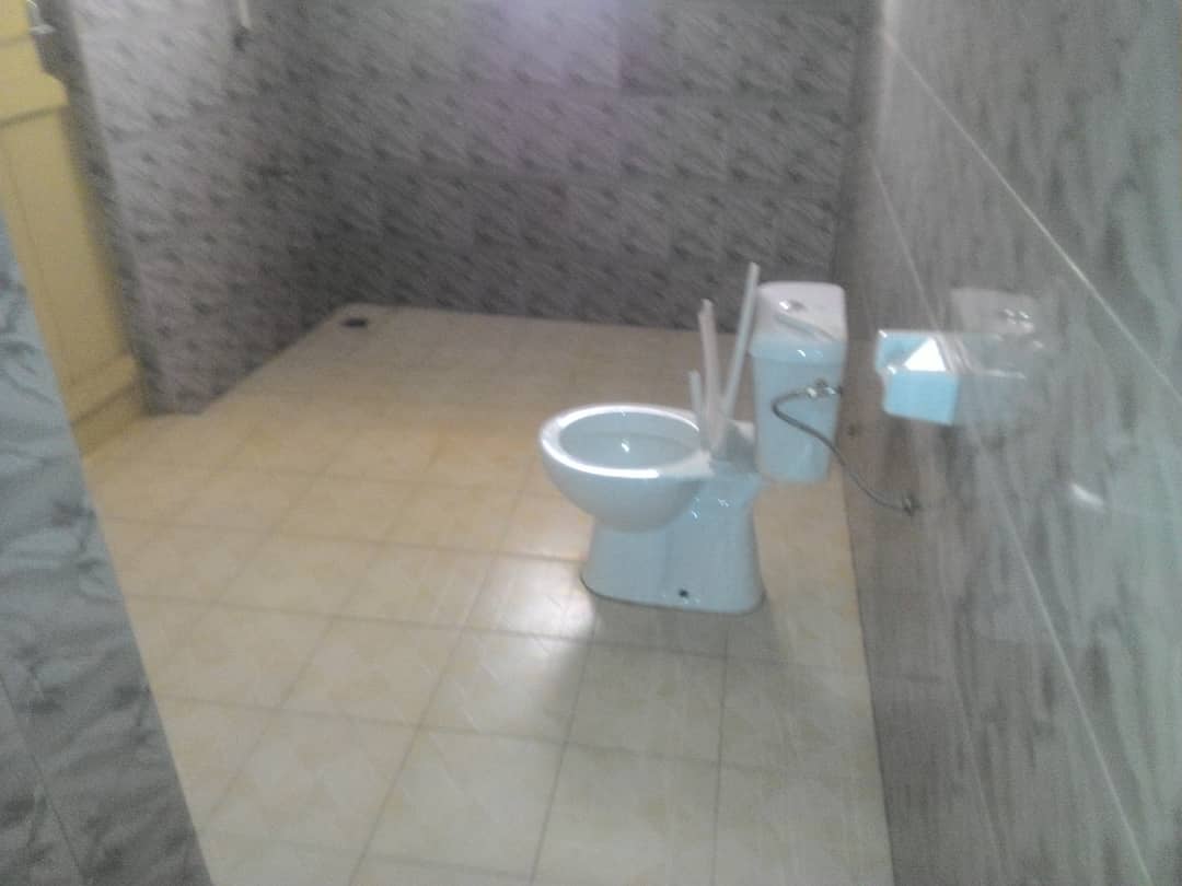 N° 4565 :
                            Appartement à louer , Leo 2000, Lome, Togo : 90 000 XOF/mois