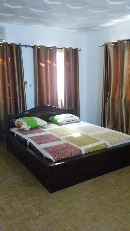 N° 4395 :
                            Villa meublée à louer , Cassablanca, Lome, Togo : 500 000 XOF/mois