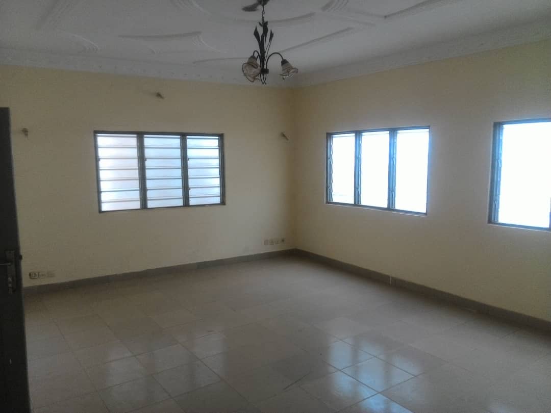N° 4566 :
                            Appartement à louer , Assigome, Lome, Togo : 80 000 XOF/mois