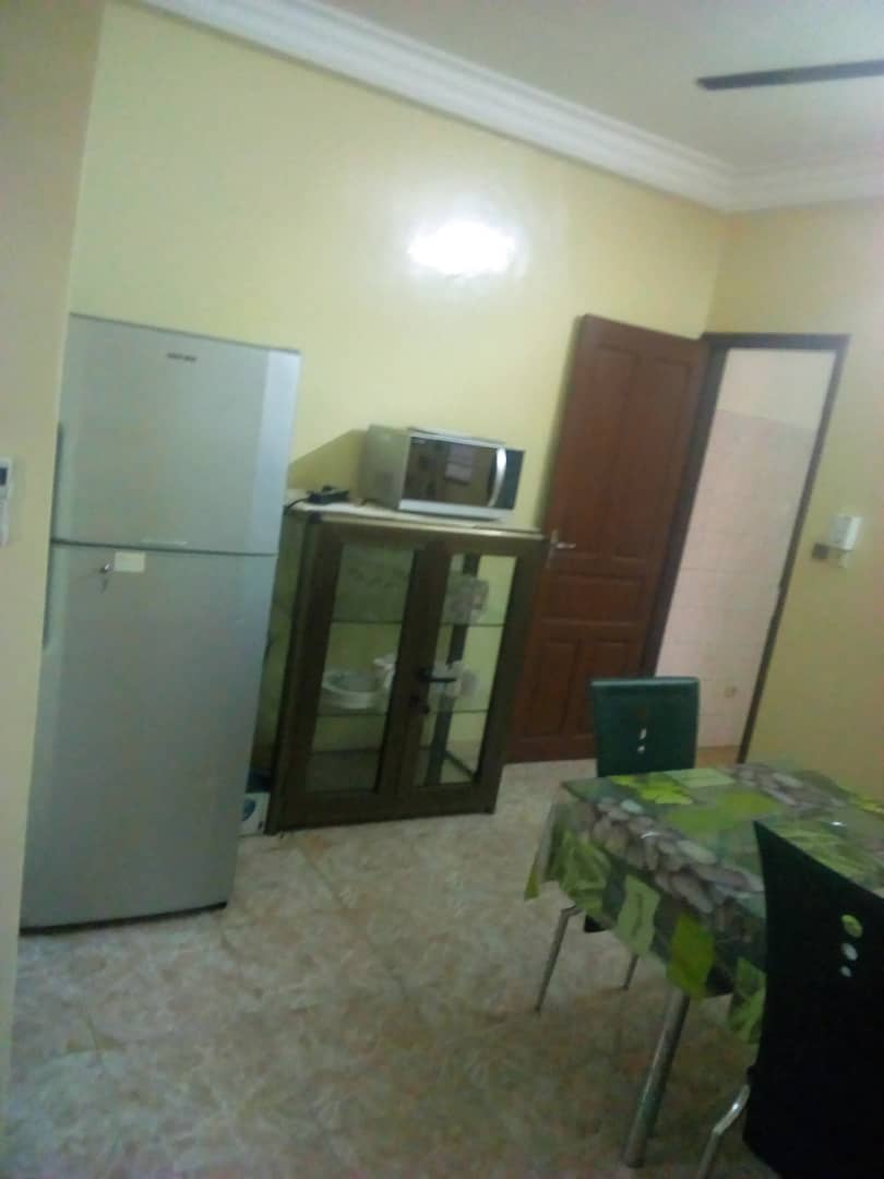 N° 4401 :
                            Villa meublée à louer , Atikoume, Lome, Togo : 400 000 XOF/mois