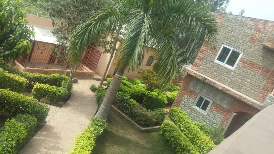 N° 4928 :
                            Immeuble commercial à vendre , Sigbehoue, Aneho, Togo : 110 000  000 XOF/vie