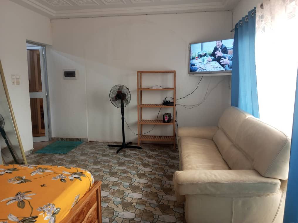 Studio meublé à louer , Lome, agoe