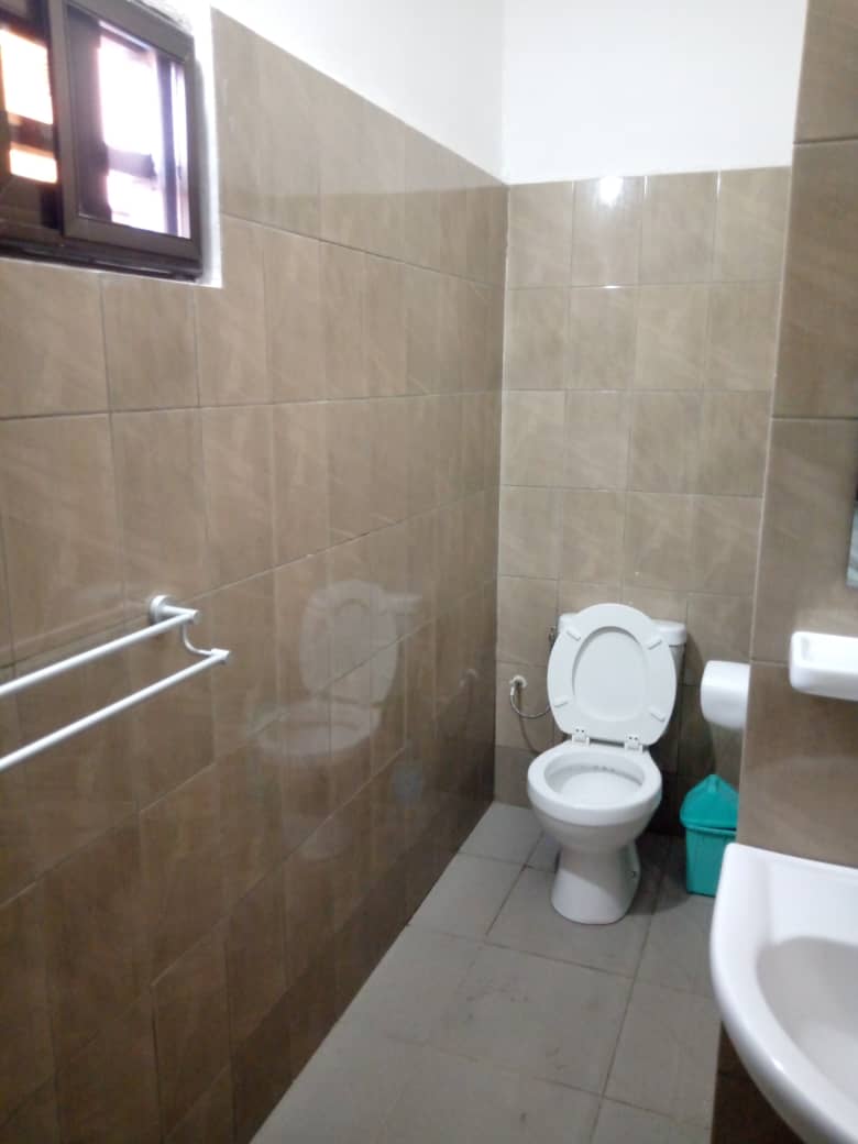 N° 5214 :
                            Appartement meublé à louer , Hedzranawoe, Lome, Togo : 350 000 XOF/mois