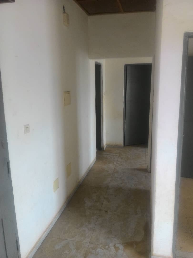 N° 4533 :
                            Appartement à louer , Entreprise de l'union, Lome, Togo : 45 000 XOF/mois