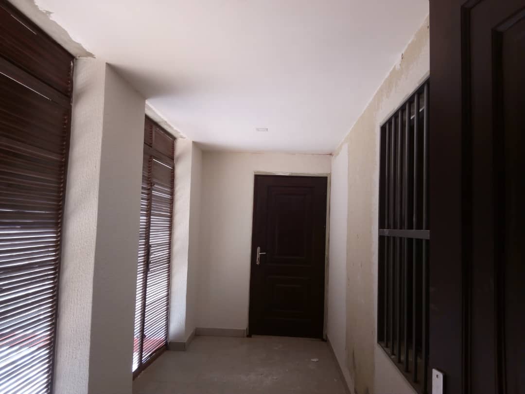 N° 4519 :
                            Villa à louer , Baguida, Lome, Togo : 1 000  000 XOF/mois