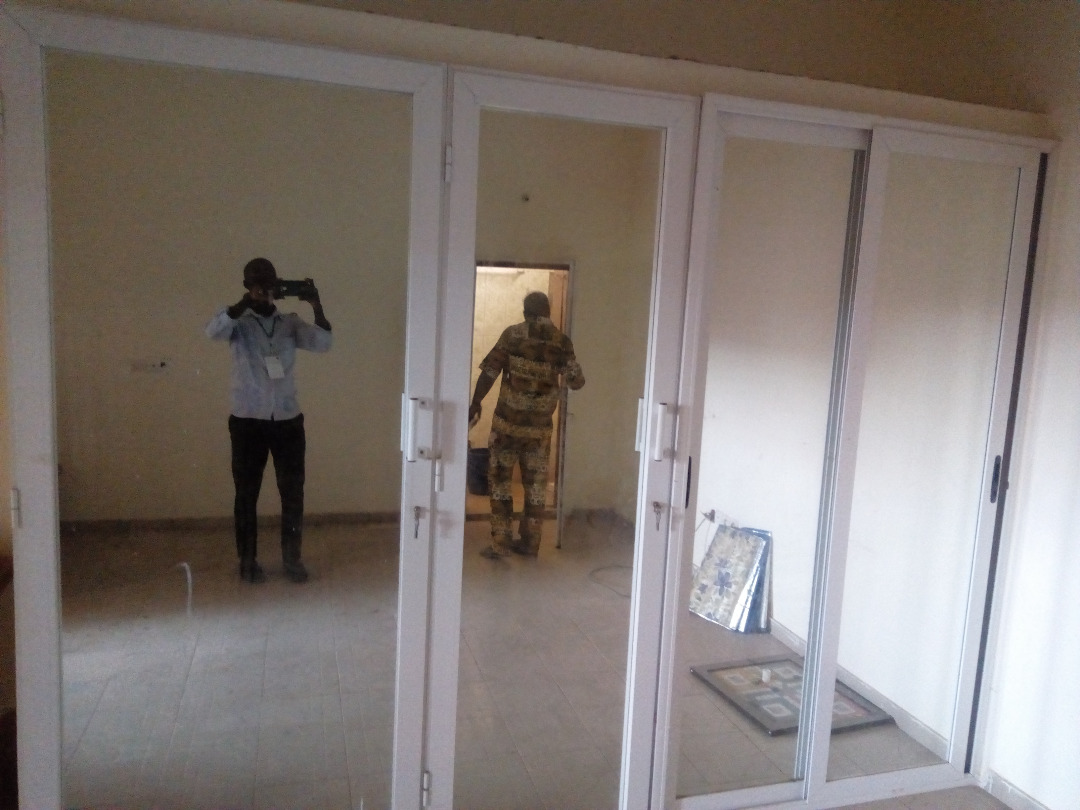 N° 4170 :
                            Villa à vendre , Zanguera, Lome, Togo : 150 000  000 XOF/vie
