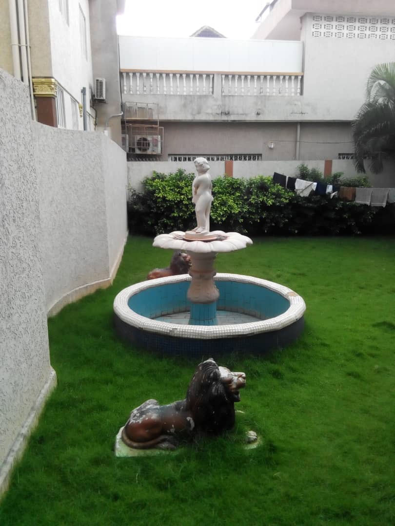 N° 4511 :
                            Villa meublée à louer , Hedzranawoe, Lome, Togo : 850 000 XOF/mois