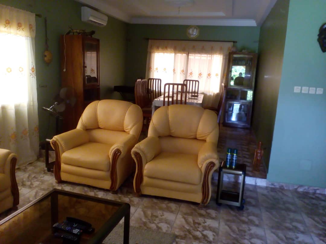 N° 4344 :
                            Villa à louer , Avepozo, Lome, Togo : 350 000 XOF/mois