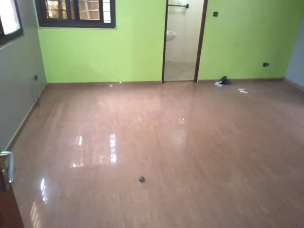 N° 4778 :
                            Villa à louer , Adidogome , Lome, Togo : 100 000 XOF/mois