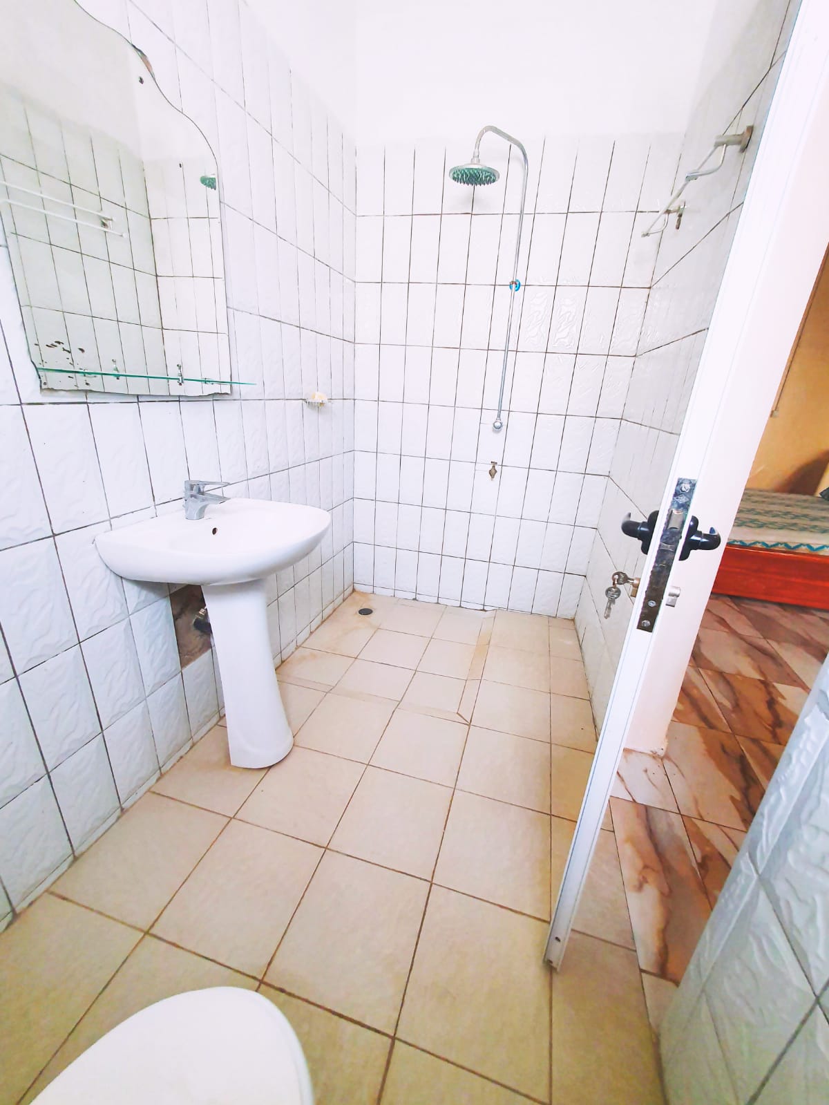 N° 5188 :
                            Villa à louer , Sagbado, Lome, Togo : 300 000 XOF/mois