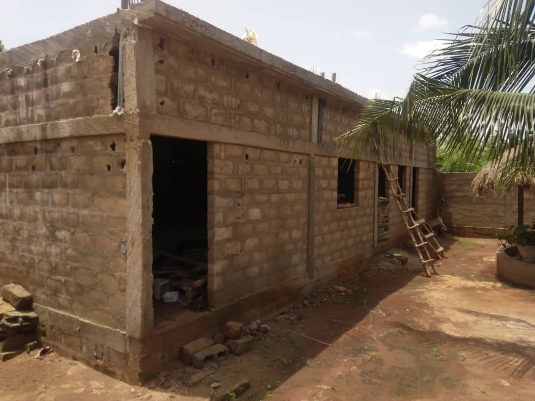 N° 4502 :
                            Villa à vendre , Ananissime, Kovie, Togo : 11 000  000 XOF/vie