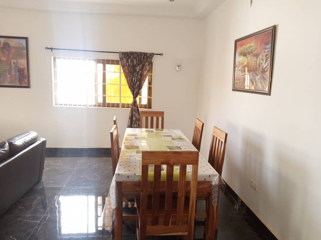 N° 5237 :
                            Villa meublée à louer , Adidogome , Lome, Togo : 1 000  000 XOF/mois