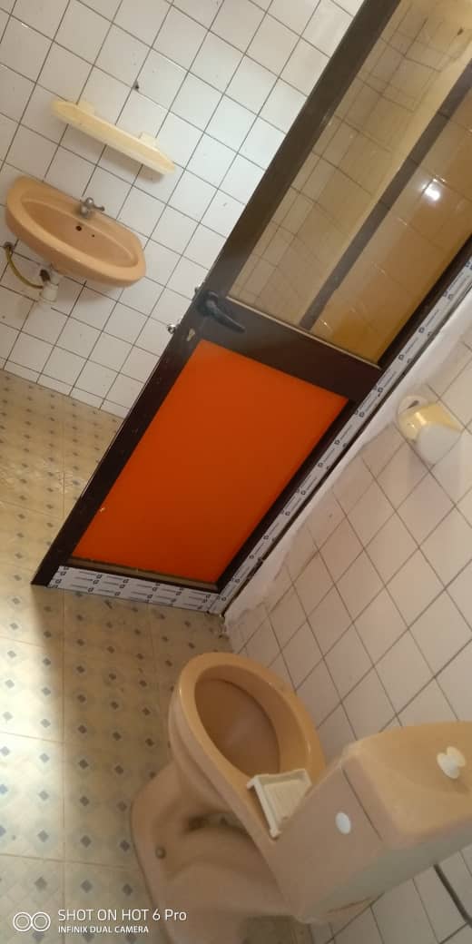 N° 4456 :
                            Villa à vendre , Adidogome, Lome, Togo : 20 000  000 XOF/vie