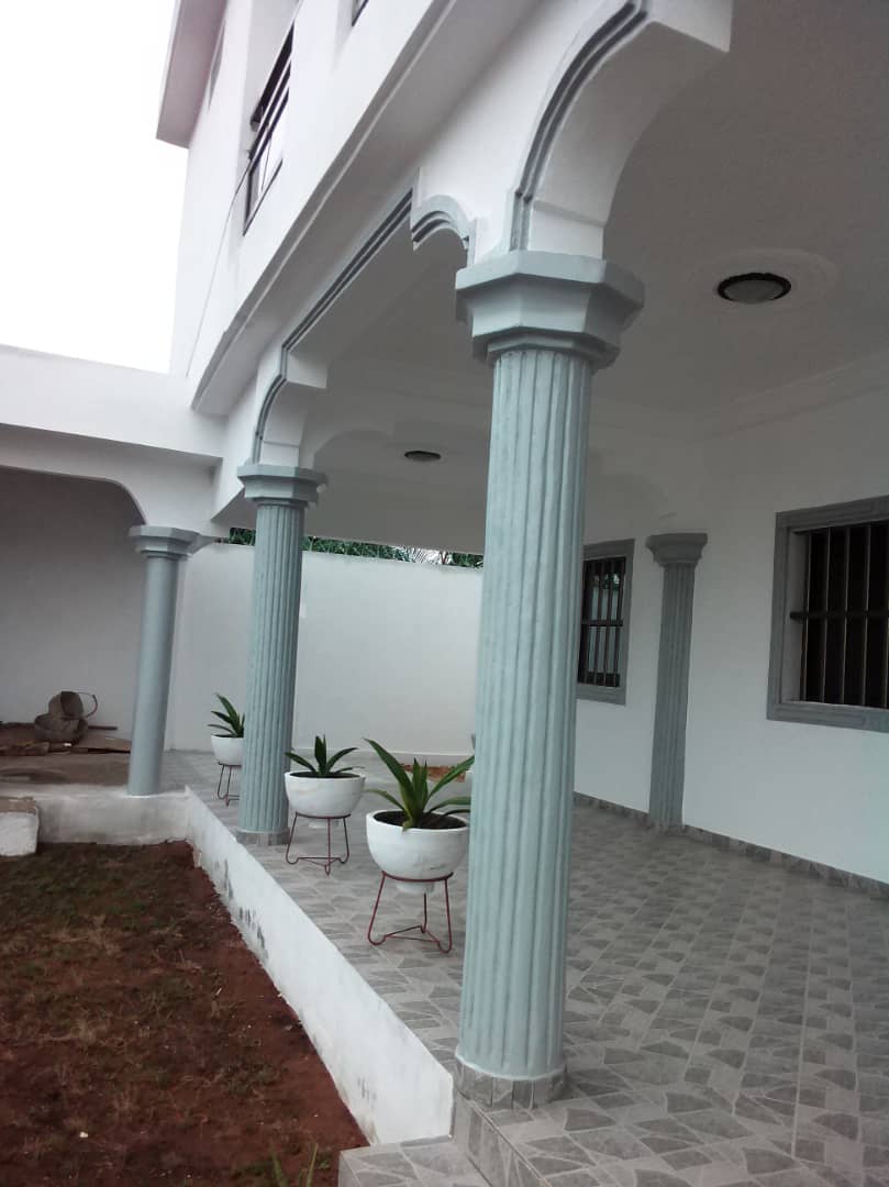 N° 4540 :
                            Villa à louer , Vakpossito, Lome, Togo : 300 000 XOF/mois