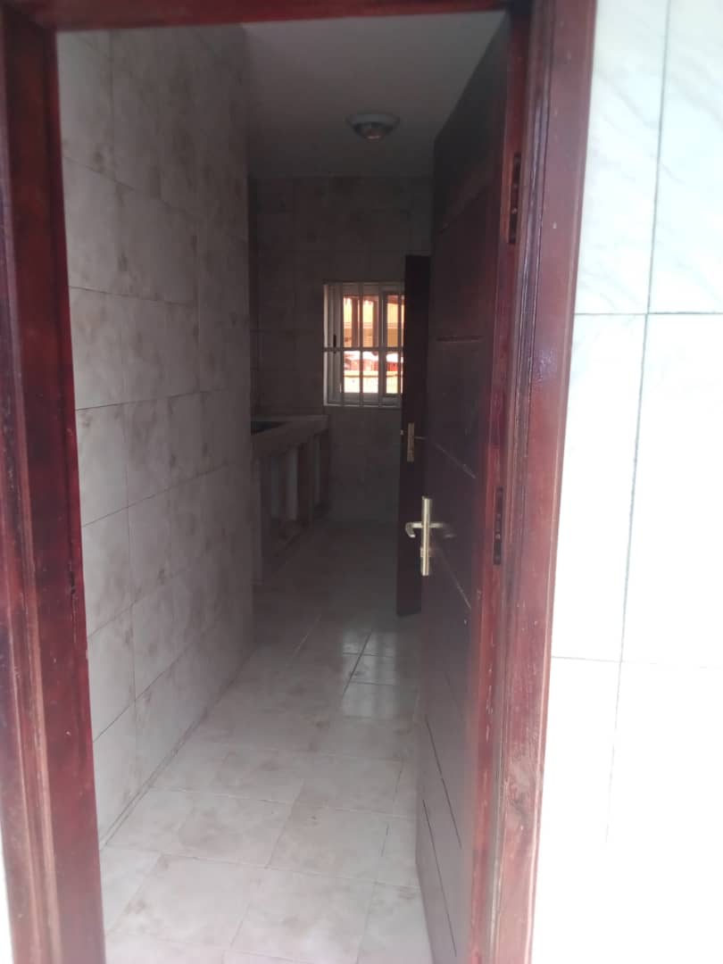 N° 4353 :
                            Appartement à louer , Agoe, Lome, Togo : 130 000 XOF/mois