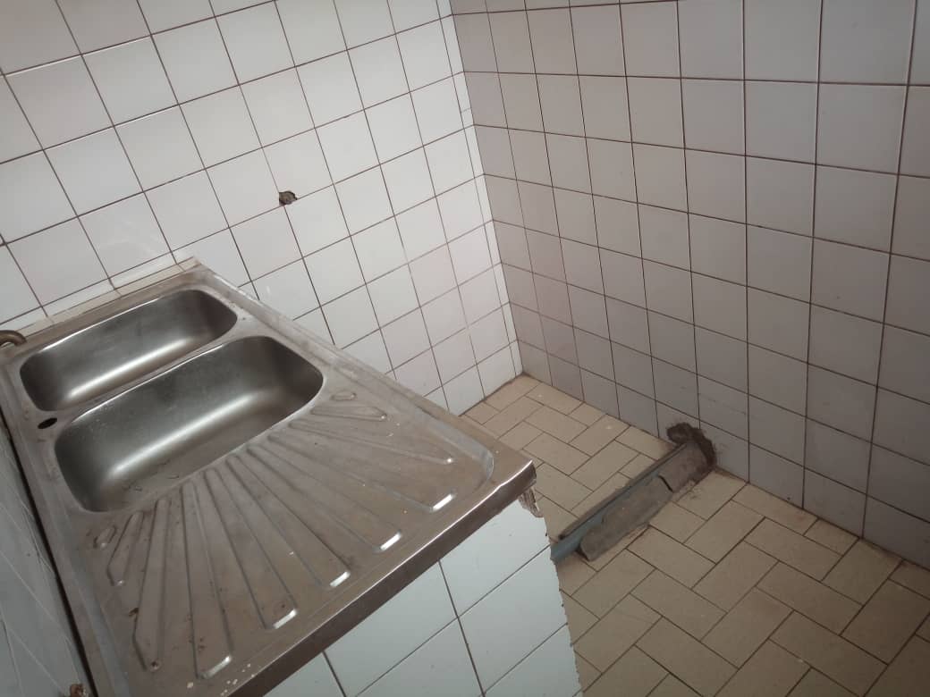 N° 4561 :
                            Chambre salon à louer , Awatame, Lome, Togo : 25 000 XOF/mois