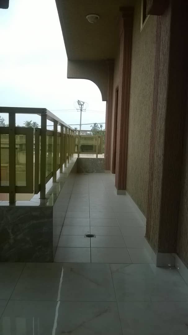 N° 4373 :
                            Villa meublée à louer ,  avepozo , Lome, Togo : 600 000 XOF/mois