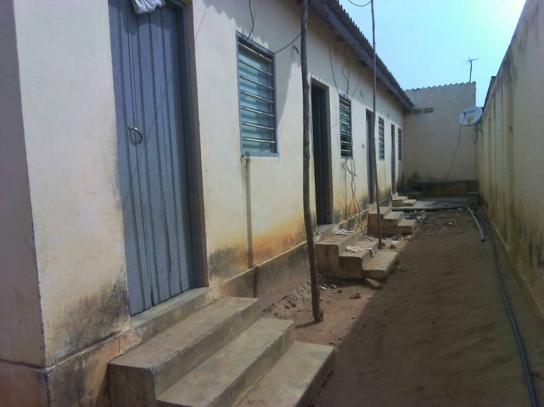 N° 4299 :
                            Maison à vendre , Apedokoe gbomame, Lome, Togo : 16 000  000 XOF/vie