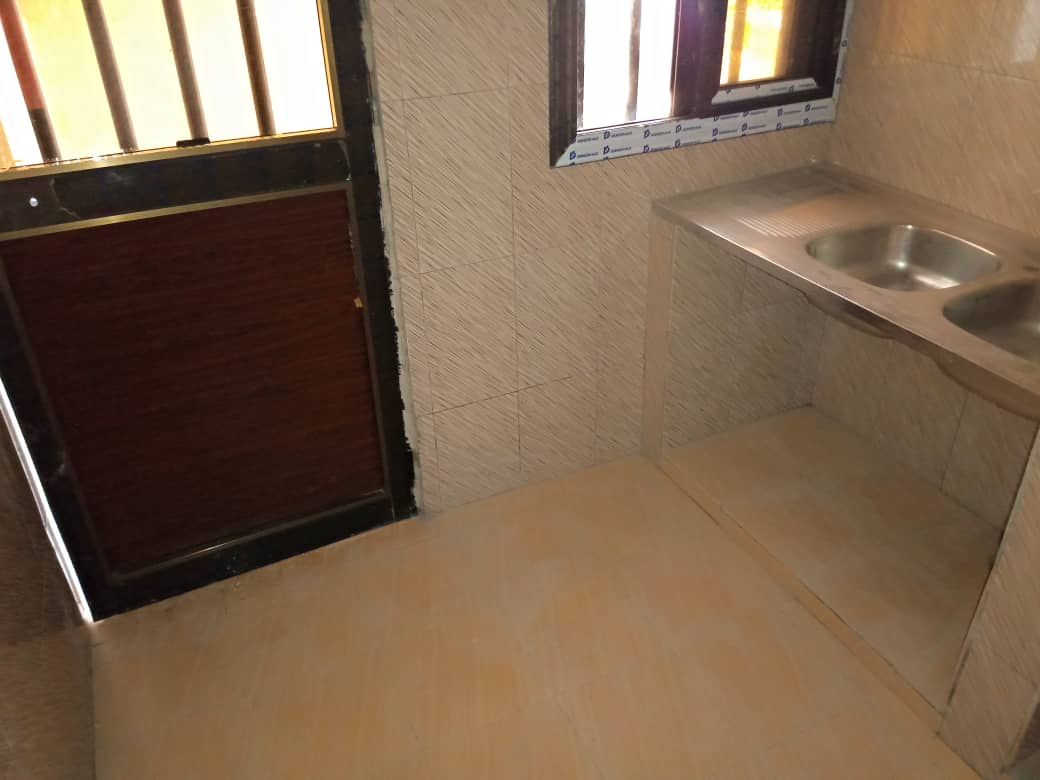 N° 4779 :
                            Chambre salon à louer ,  agoe sogbossito, Lome, Togo : 50 000 XOF/mois