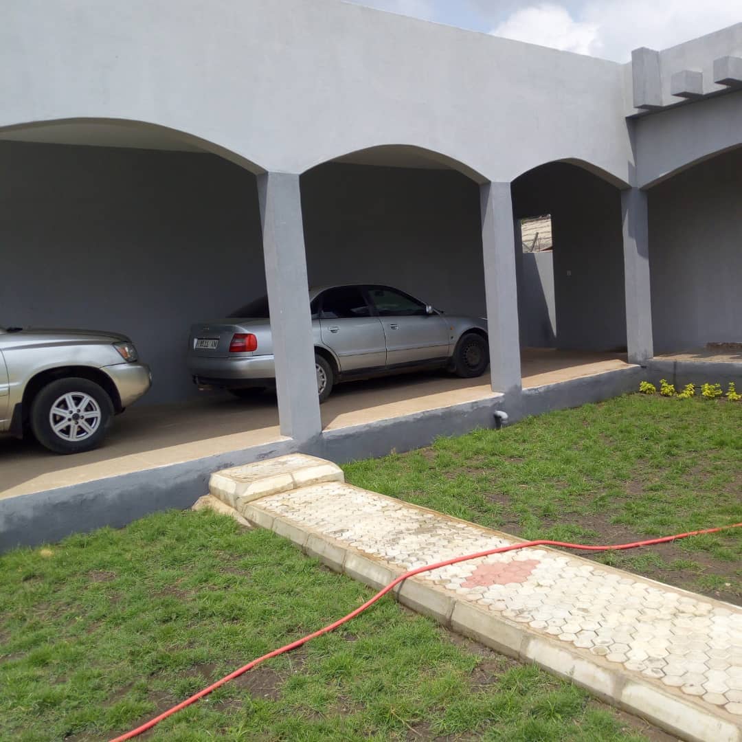 N° 4311 :
                            Villa meublée à louer , Adidogome, Lome, Togo : 500 000 XOF/mois