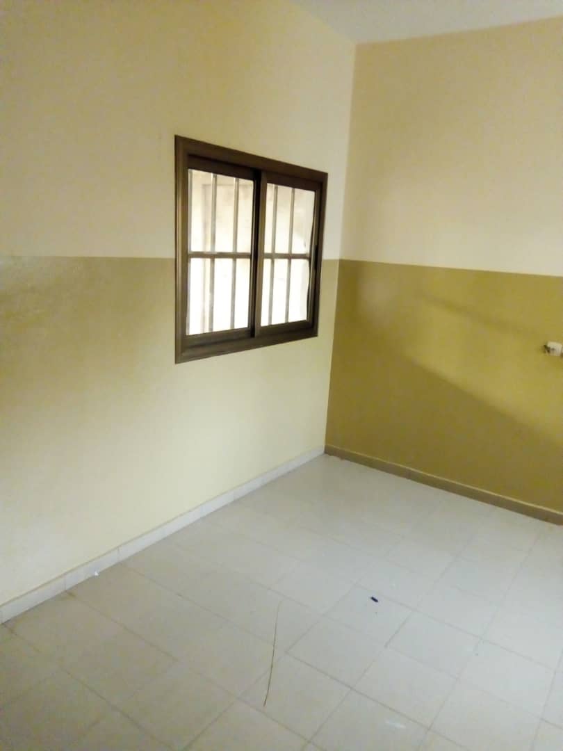 N° 4453 :
                            Villa à louer , Agoe, Lome, Togo : 70 000 XOF/mois