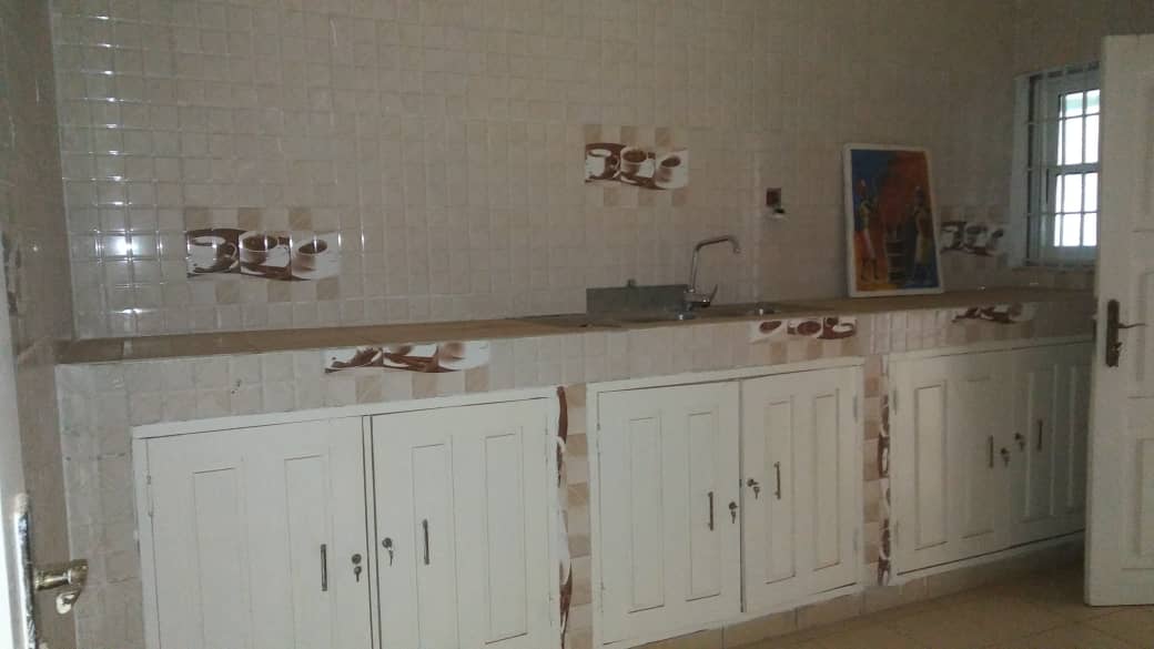 N° 4528 :
                            Villa à vendre , Agoe, Lome, Togo : 150 000  000 XOF/vie