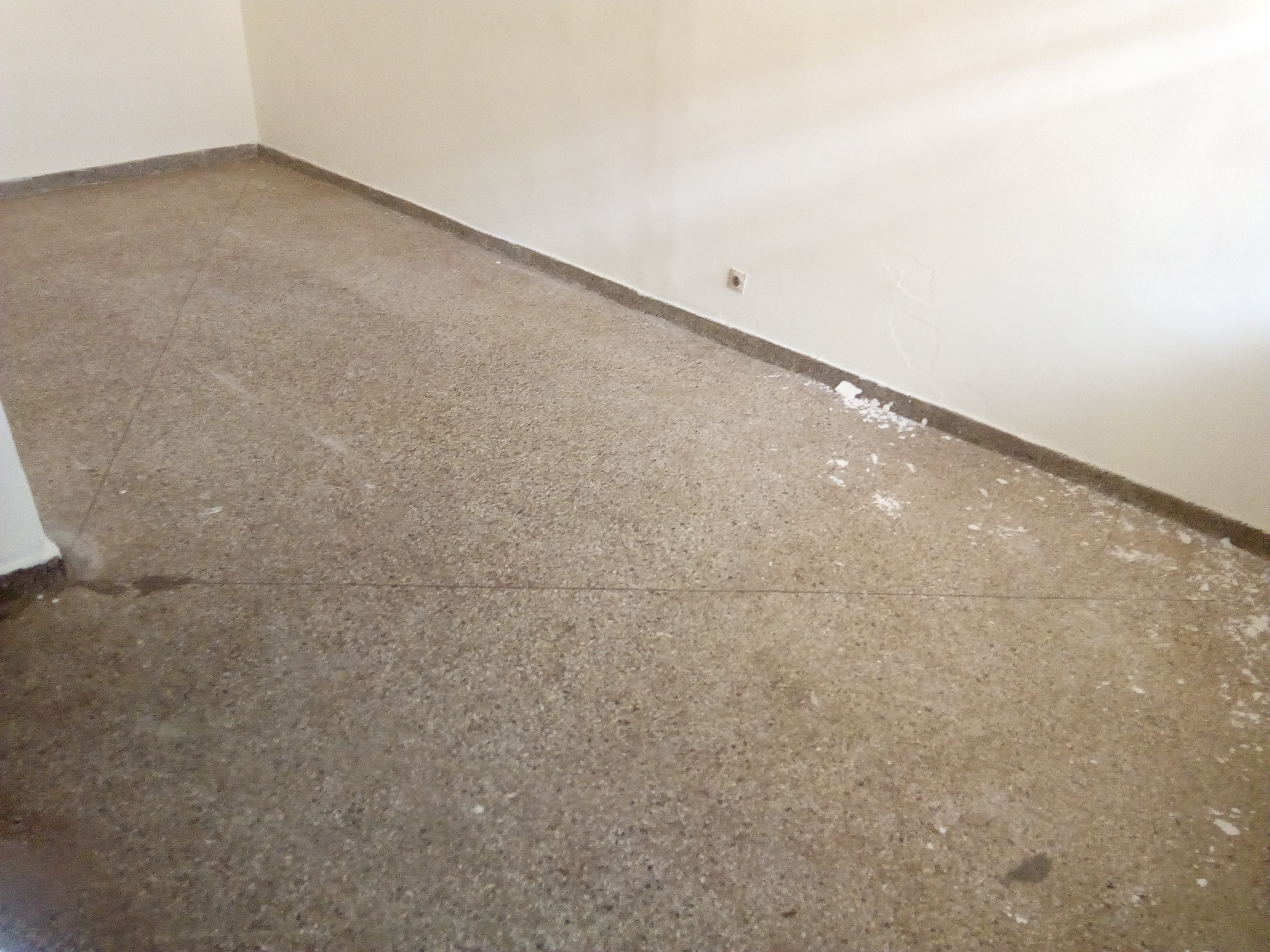 N° 4317 :
                            Appartement à louer , Djidjole, Lome, Togo : 50 000 XOF/mois