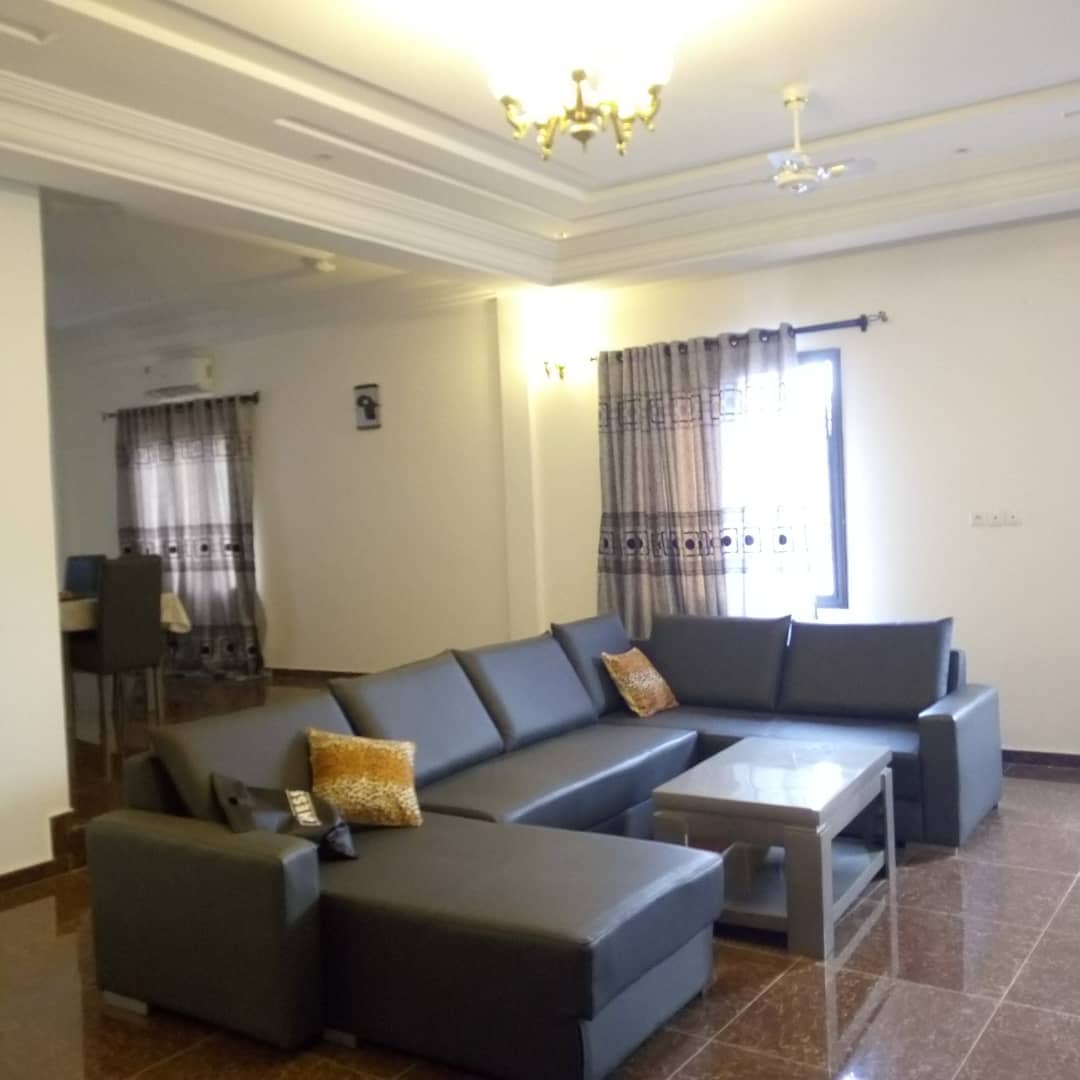 N° 4311 :
                            Villa meublée à louer , Adidogome, Lome, Togo : 500 000 XOF/mois