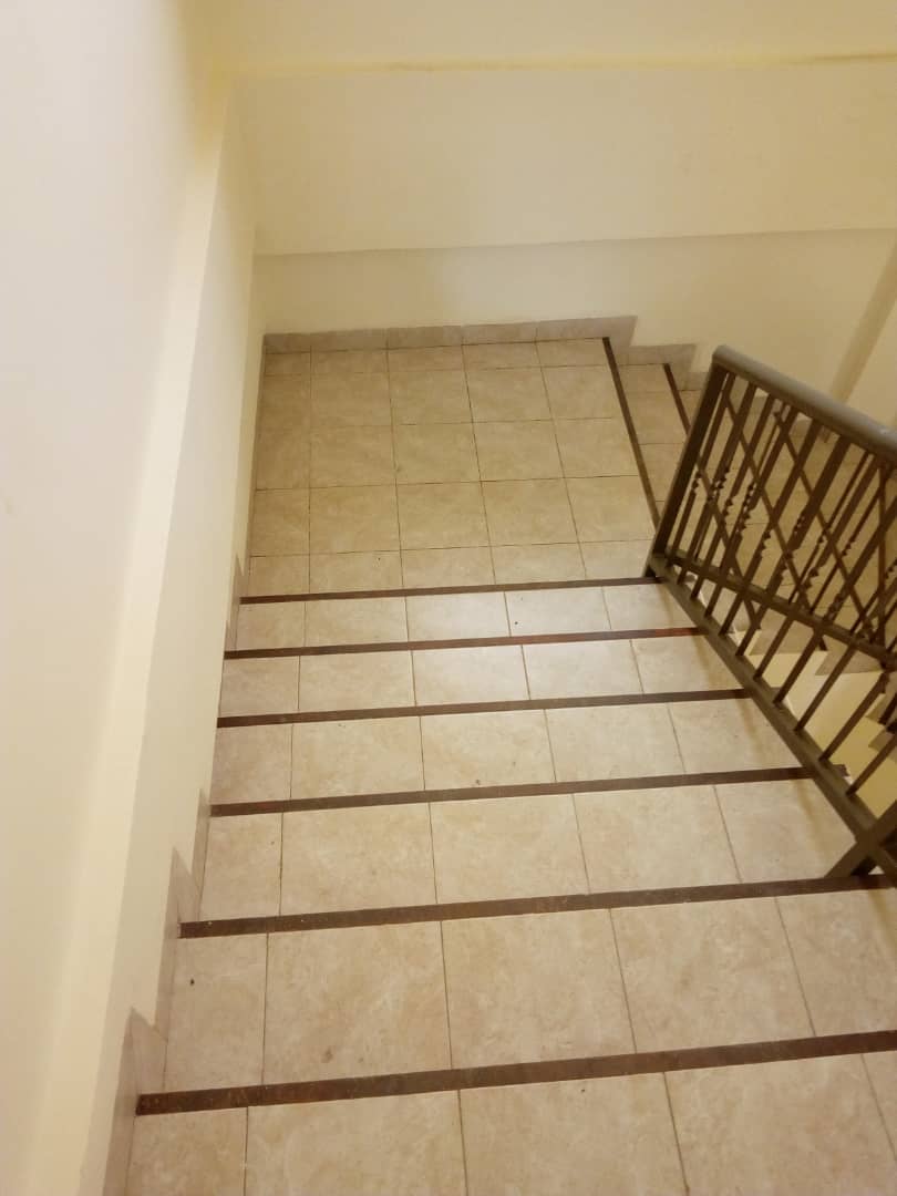N° 4518 :
                            Villa à louer , Baguida, Lome, Togo : 1 100  000 XOF/mois