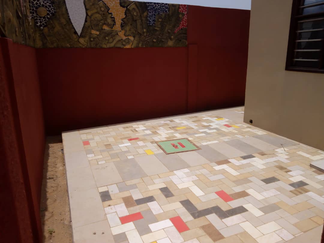 N° 4519 :
                            Villa à louer , Baguida, Lome, Togo : 1 000  000 XOF/mois