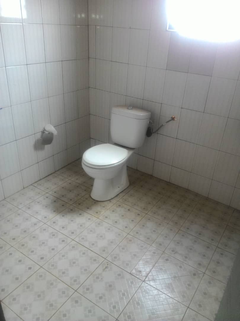 N° 4533 :
                            Appartement à louer , Entreprise de l'union, Lome, Togo : 45 000 XOF/mois