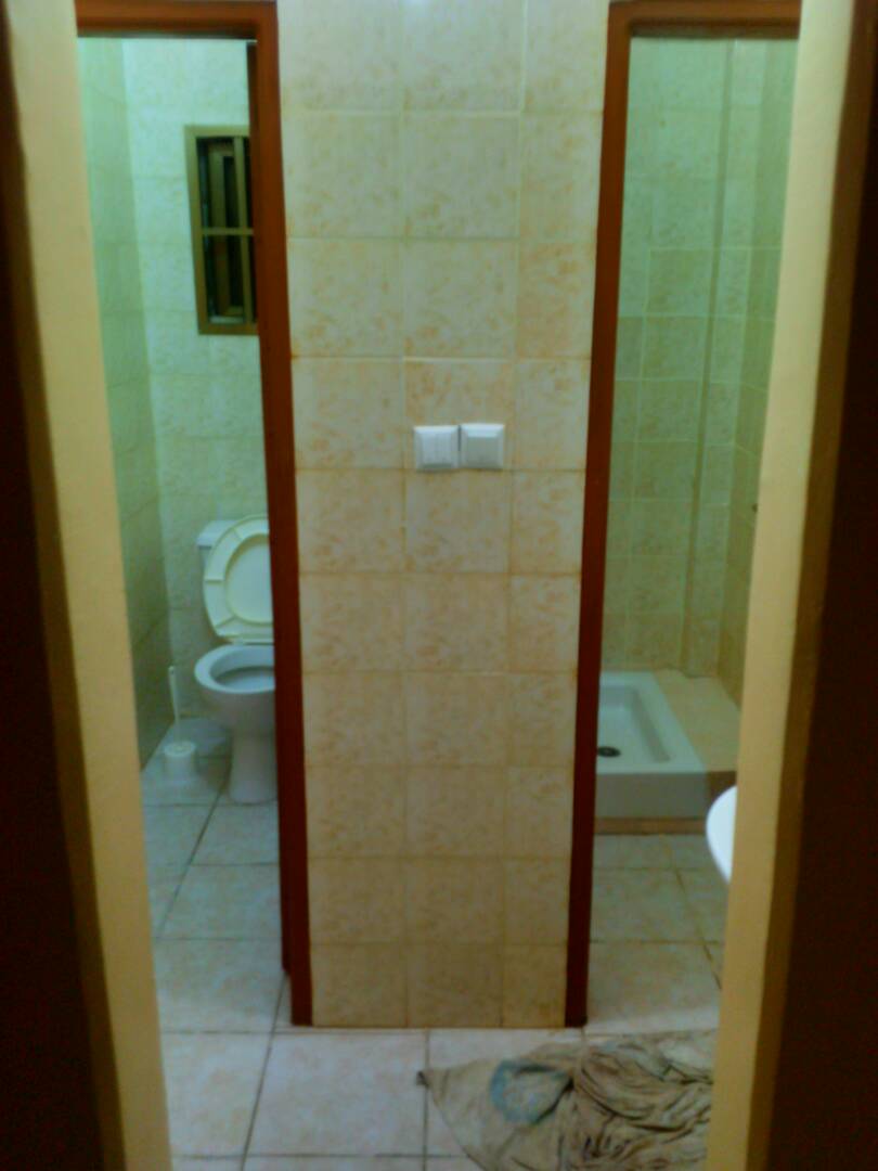 N° 4351 :
                            Appartement meublé à louer , Avepozo , Lome, Togo : 300 000 XOF/mois