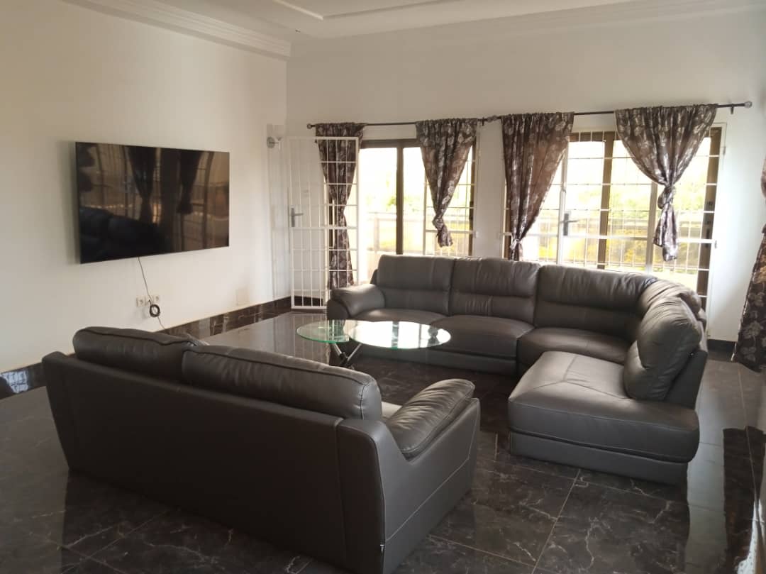 N° 5237 :
                            Villa meublée à louer , Adidogome , Lome, Togo : 1 000  000 XOF/mois