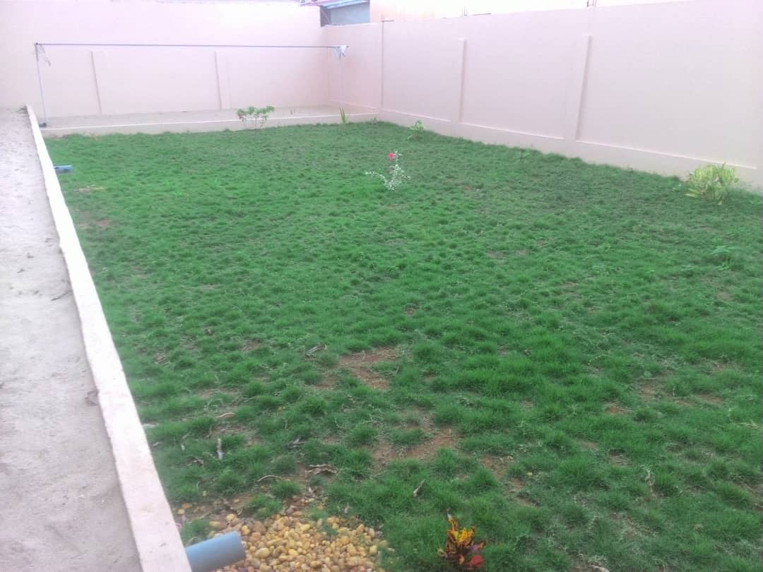 N° 4308 :
                            Villa à louer , Agoe, Lome, Togo : 400 000 XOF/mois