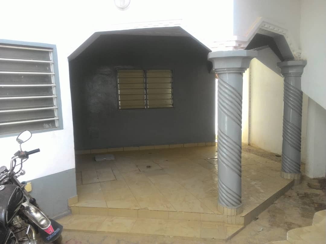 N° 4566 :
                            Appartement à louer , Assigome, Lome, Togo : 80 000 XOF/mois