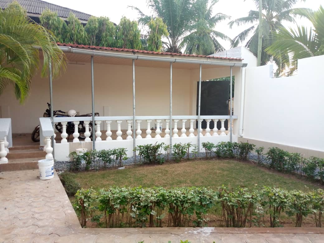 N° 4544 :
                            Villa à louer , Avenou, Lome, Togo : 270 000 XOF/mois