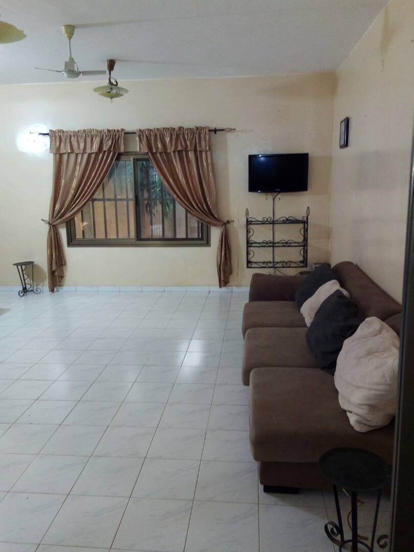 N° 4394 :
                            Villa meublée à louer , Avedji , Lome, Togo : 450 000 XOF/mois