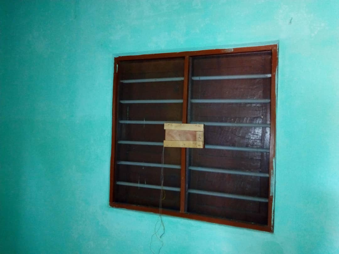 N° 4355 :
                            Chambre salon à louer , Agoe, Lome, Togo : 15 000 XOF/mois