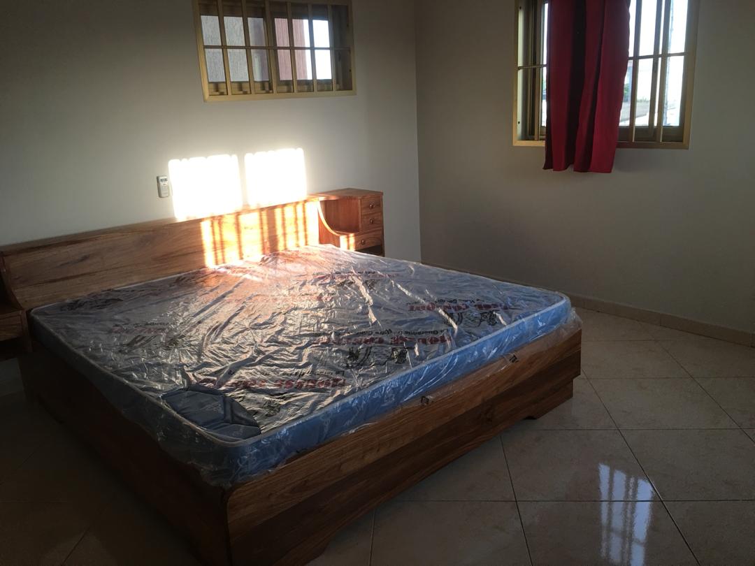 N° 4374 :
                            Villa meublée à louer ,  avepozo , Lome, Togo : 500 000 XOF/mois