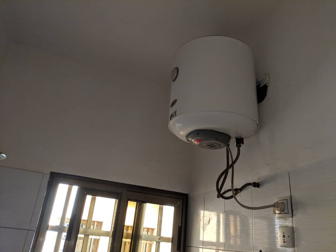 N° 4576 :
                            Appartement meublé à louer , Agbalepedo, Lome, Togo : 250 000 XOF/mois
