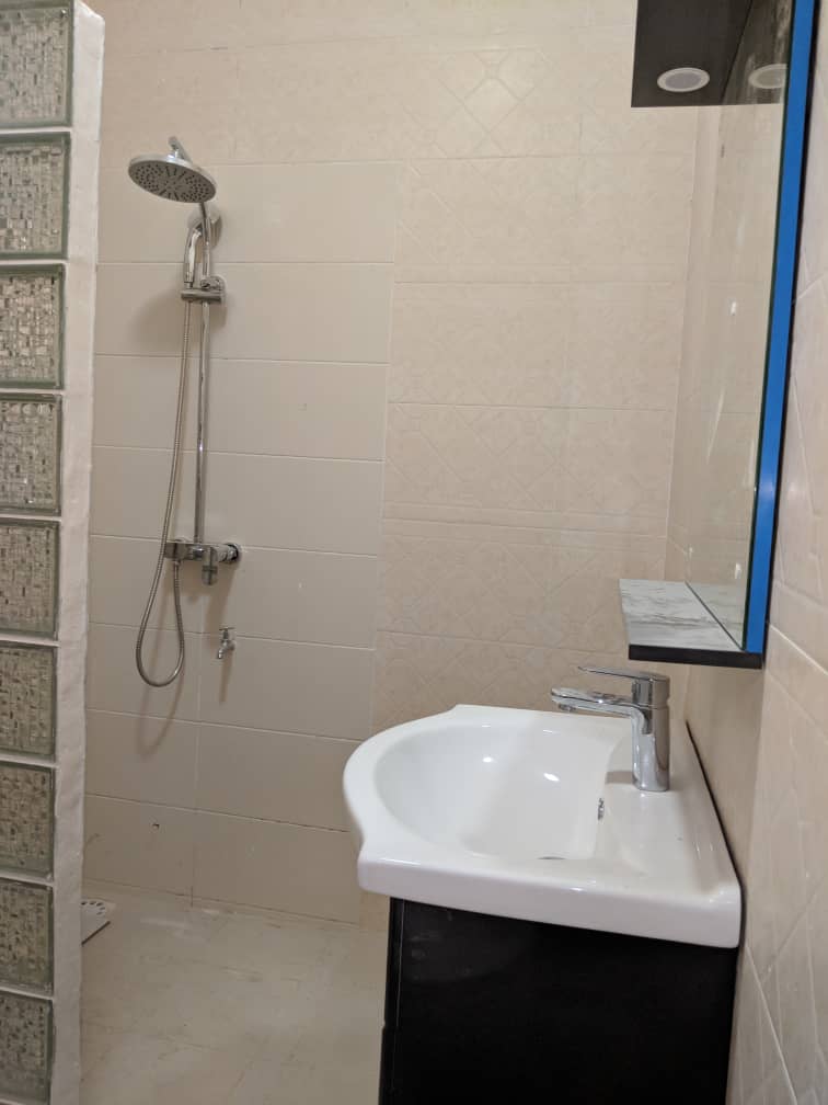 N° 4288 :
                            Villa à louer , Adidogome, Lome, Togo : 500 000 XOF/mois