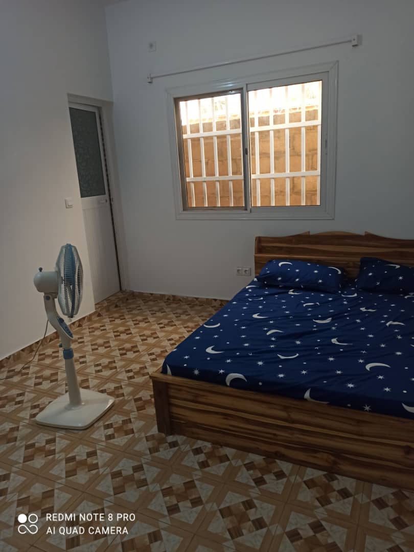 N° 5283 :
                            Villa meublée à louer , Segbe, Lome, Togo : 250 000 XOF/mois