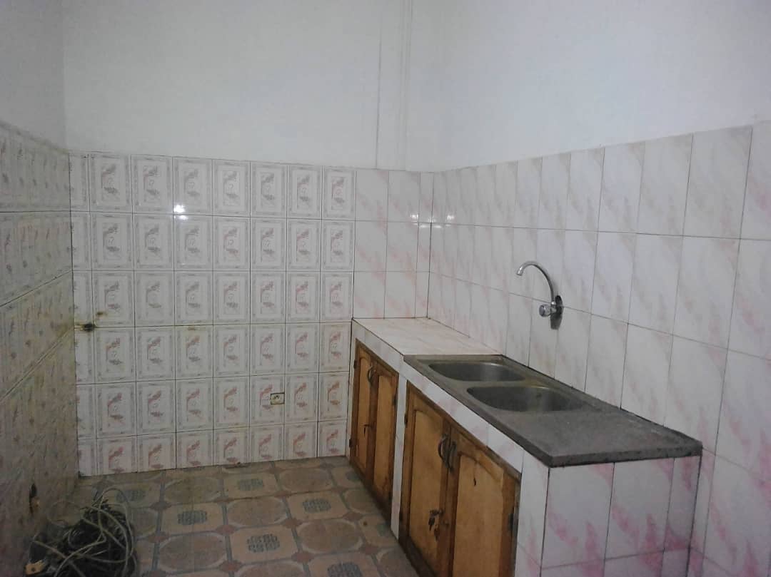 N° 4320 :
                            Villa à louer , Adidogome, Lome, Togo : 65 000 XOF/mois