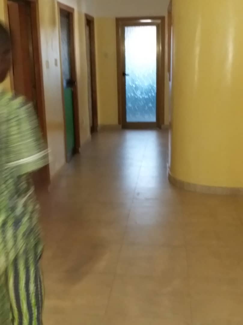 N° 4454 :
                            Villa à louer , Kohe, Lome, Togo : 300 000 XOF/mois