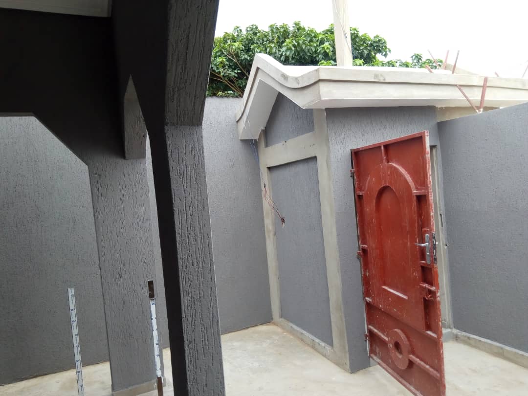 N° 4314 :
                            Villa à louer , Agbalepedo, Lome, Togo : 250 000 XOF/mois