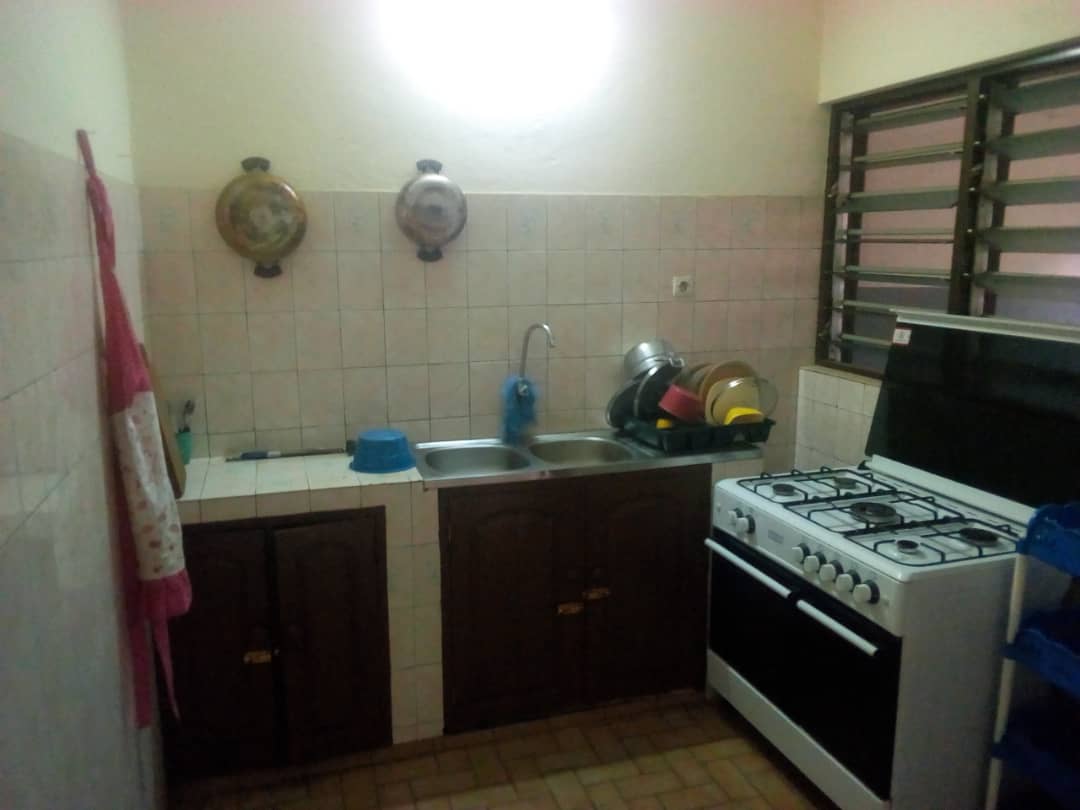 N° 4401 :
                            Villa meublée à louer , Atikoume, Lome, Togo : 400 000 XOF/mois