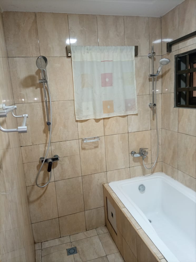 N° 5236 :
                            Appartement meublé à louer , Kodjoviakope, Lome, Togo : 600 000 XOF/mois